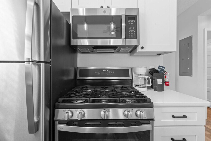 Building Photo - 50 Park Pl