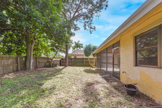 Building Photo - 12452 Guilford Way