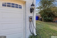 Building Photo - 303 Mansfield Rd