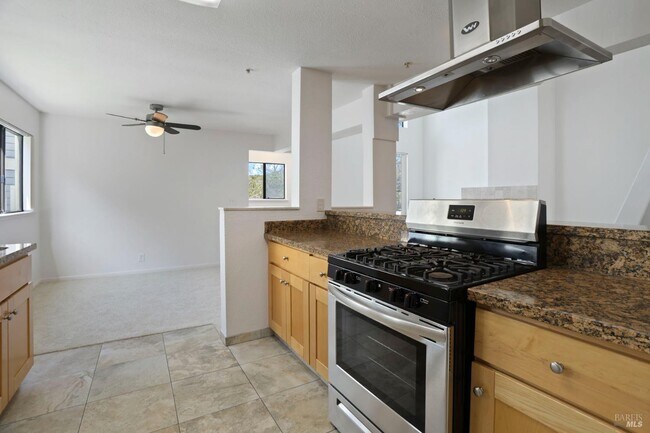 Building Photo - 219 Sea Crest Cir