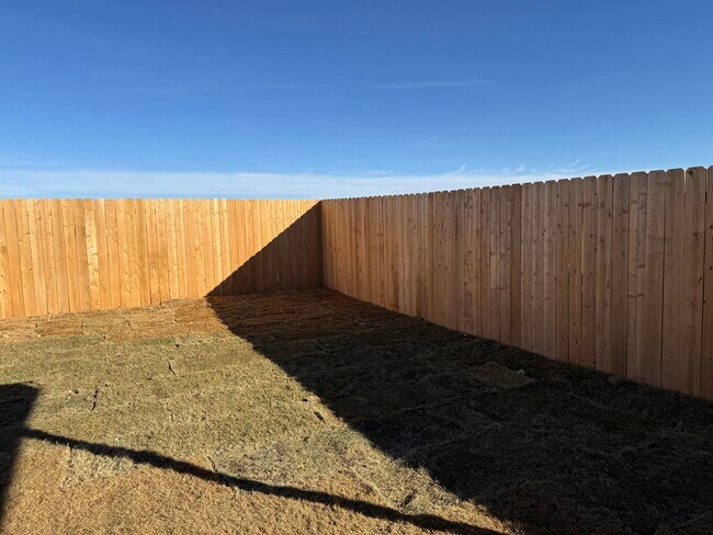 Building Photo - 3104 138th Pl