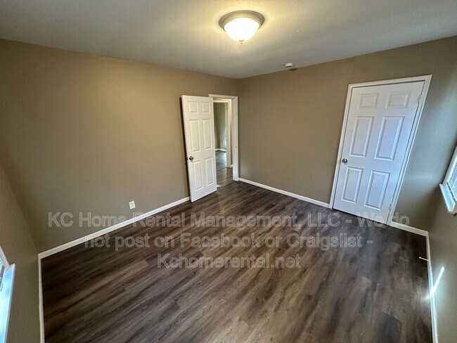 Building Photo - 5411 N Indiana Ave