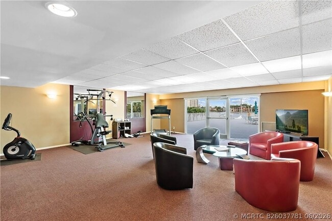 Building Photo - 95 N Birch Rd