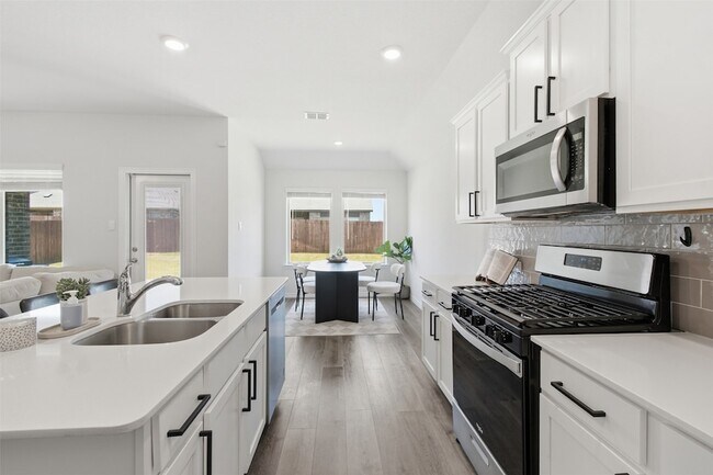 Building Photo - 9937 Tin Star St