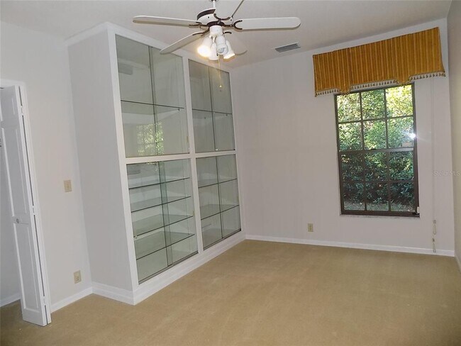 Building Photo - 408 Sassafras Ln