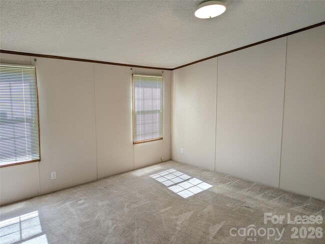 Building Photo - 338 Weathers Creek Rd