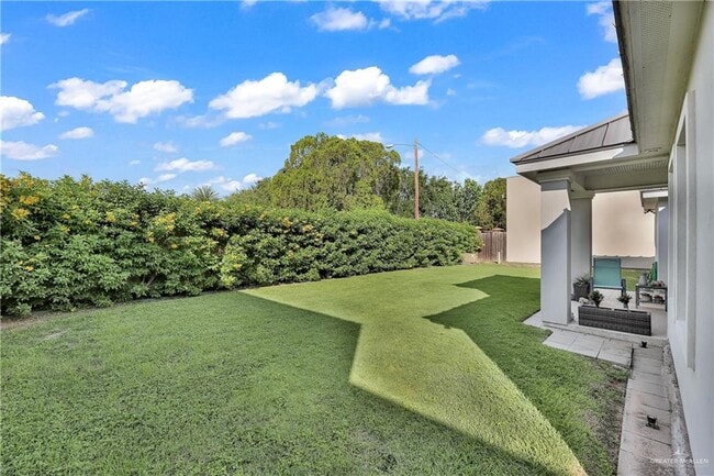 Building Photo - 37 Providence Ave