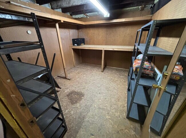 Building Photo - 55 Sayers Ave