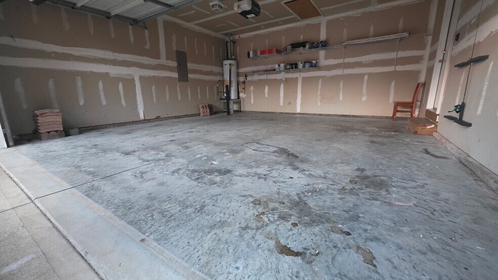 Building Photo - 209 Gatehouse Dr