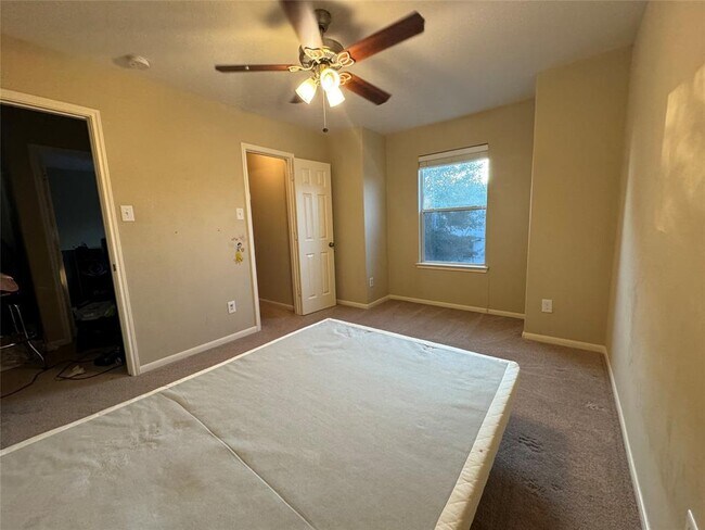 Building Photo - 2515 Ember Canyon Ln