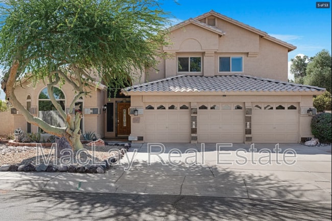 Building Photo - 395 W Sagebrush St
