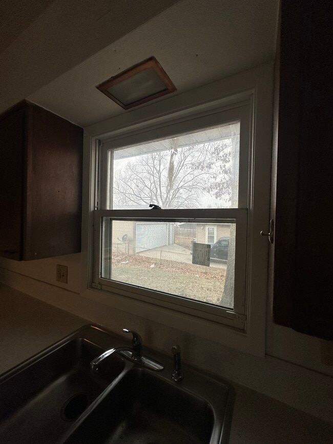 Building Photo - 3100 O Ave NW