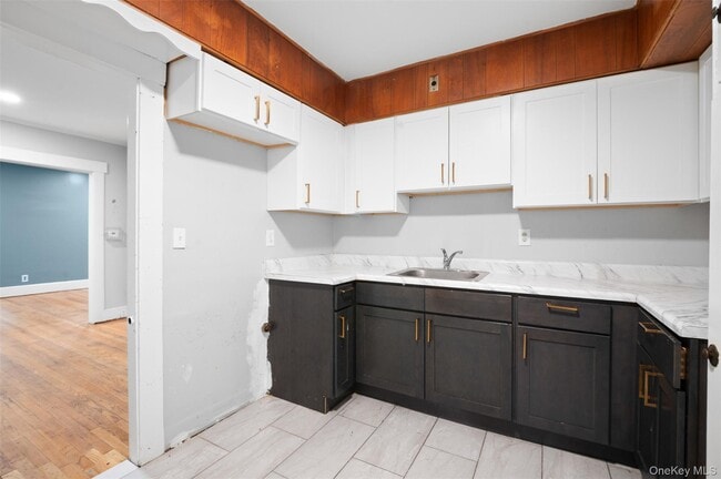 Building Photo - 5 Lincoln St