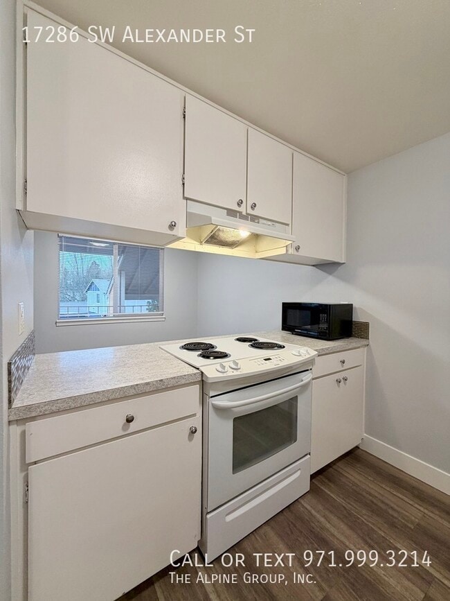 Building Photo - 17286 SW Alexander St