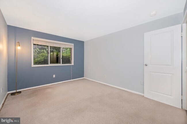 Building Photo - 10316 Rockville Pike