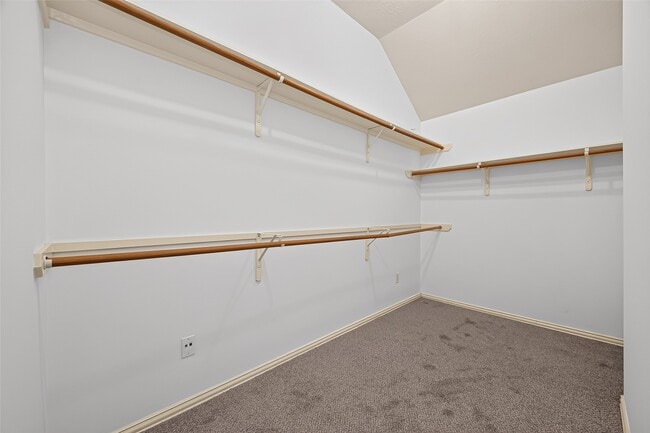 Building Photo - 11915 Lois Ln Dr