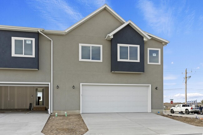 Building Photo - 2861 S Bluff Rd