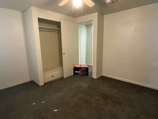 Building Photo - 484 38th St