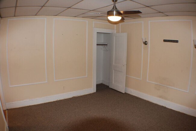 Building Photo - 305 Milburn Ave Apt 9 - 1 Bdrm Lyndhurst
