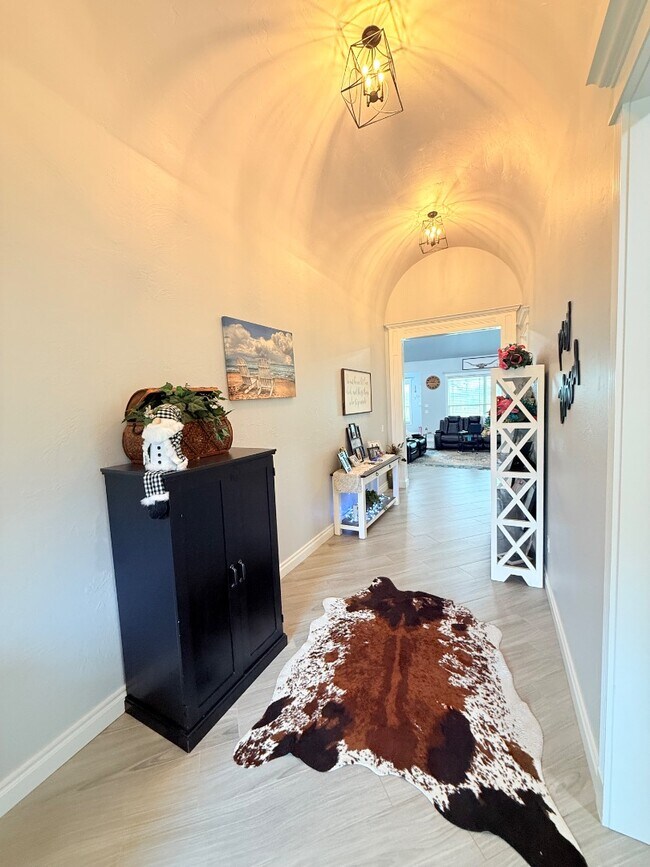 Building Photo - 2276 County Rd 1333