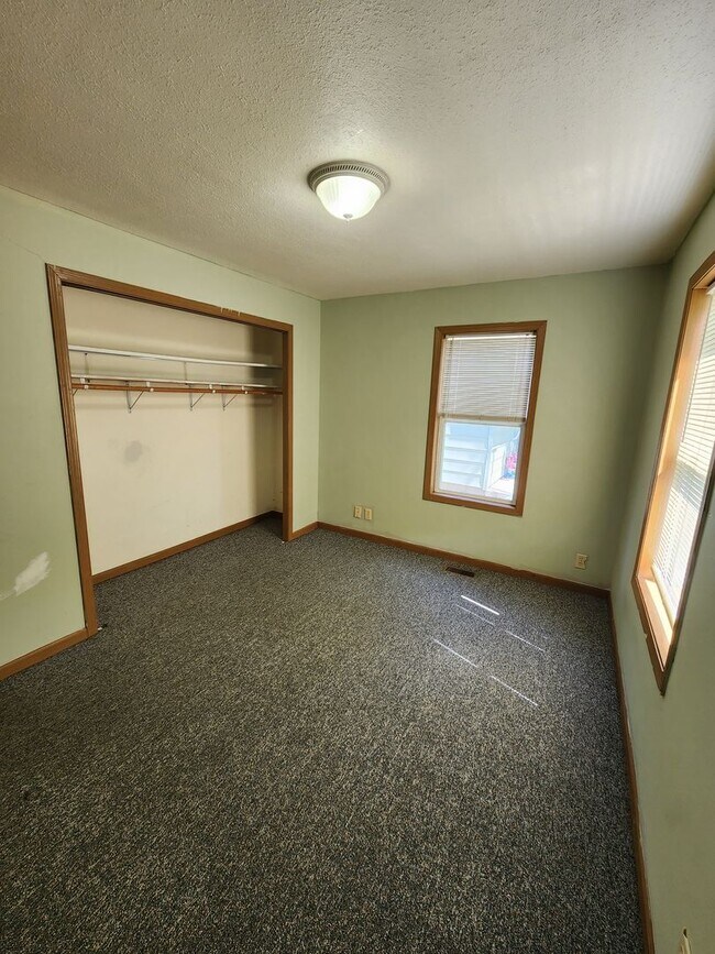 Building Photo - 1718 12th St