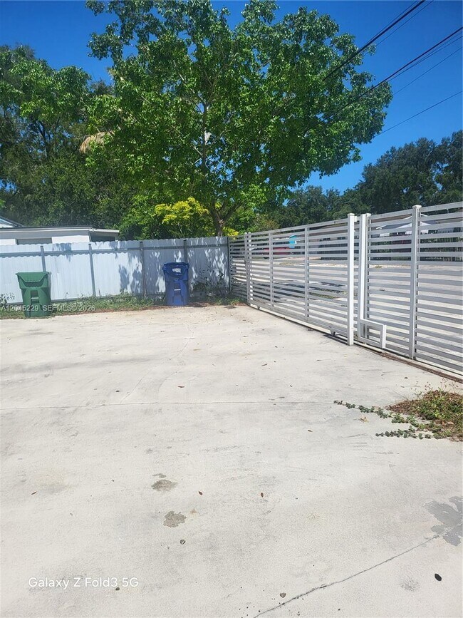 Building Photo - 2467 NW 95th Terrace