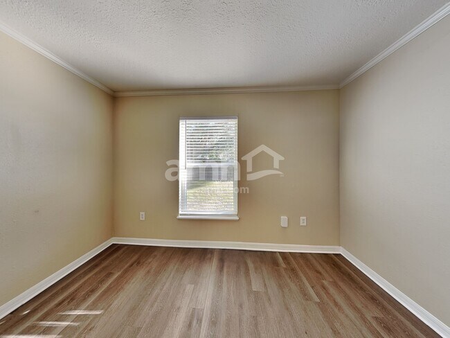 Building Photo - 574 Wekiva Bluff St