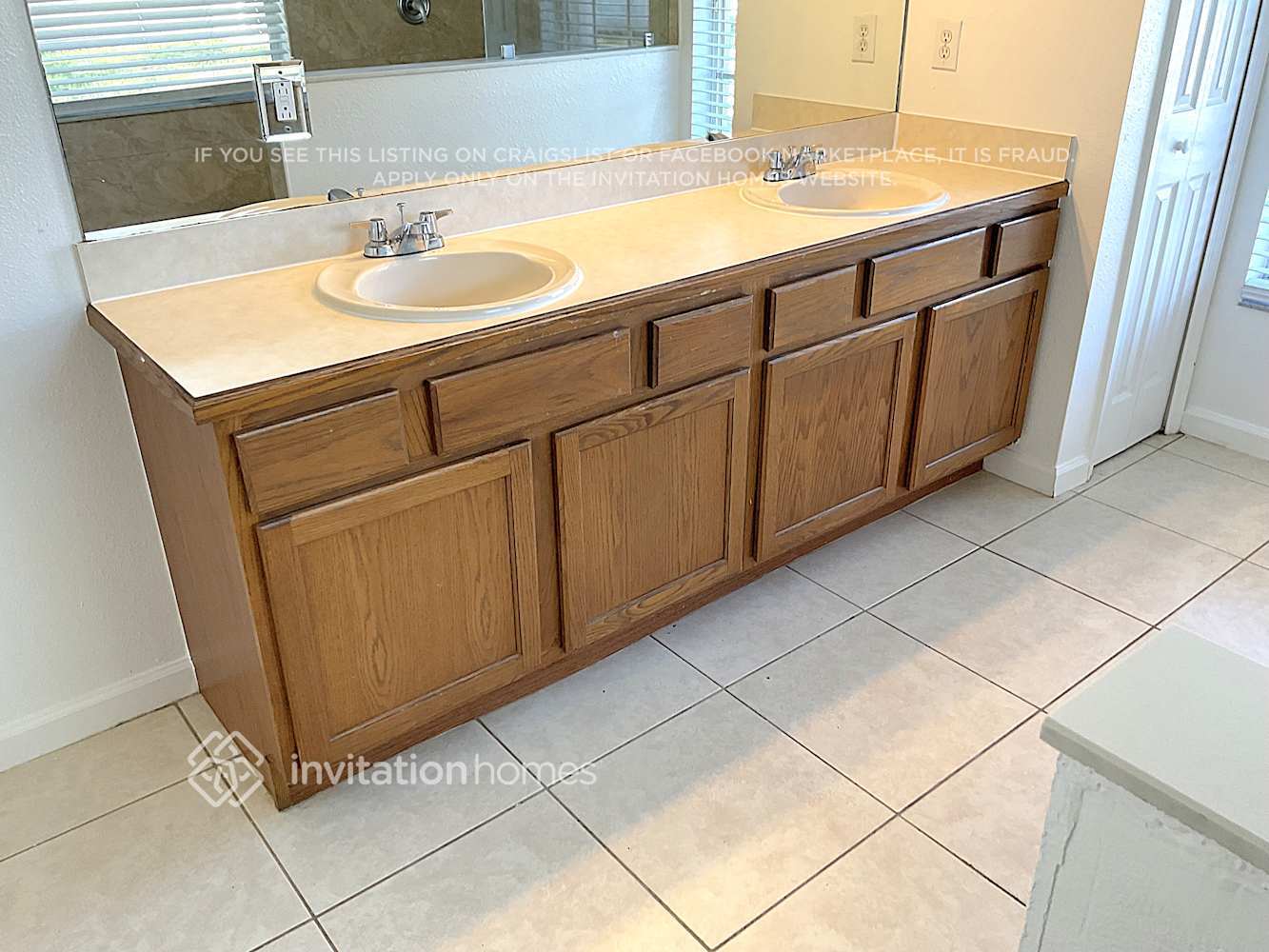 Building Photo - 686 Ballon Terrace SE