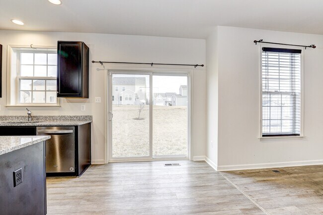 Building Photo - 9307 Drumman Dr