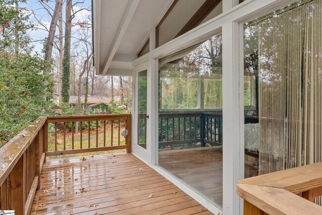 Building Photo - 103 Robinall Dr