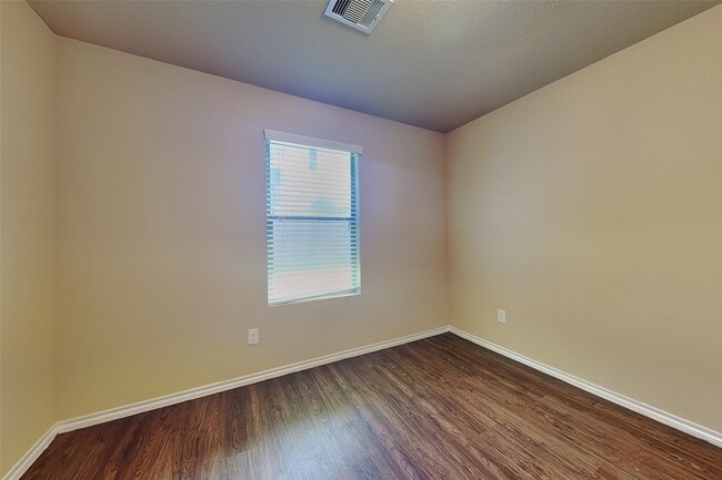 Building Photo - 2822 Wisner Cir