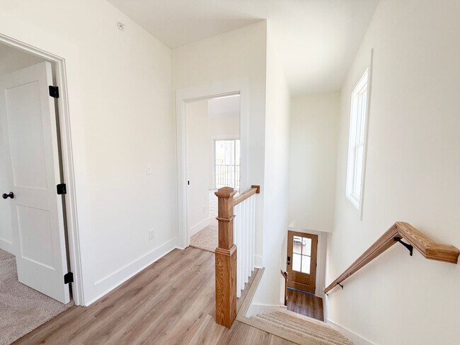 Building Photo - Luxury 3-Bedroom Townhome with Flex Room at Highbury + Summer Special