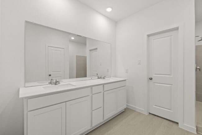 Building Photo - Stunning 4-Bed, 2-Bath Newly Built Home!