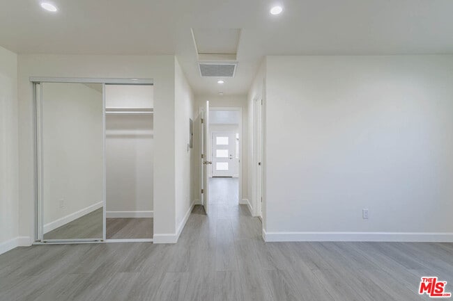 Building Photo - 11557 Cumpston St