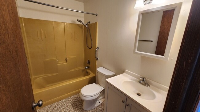 Building Photo - rp620