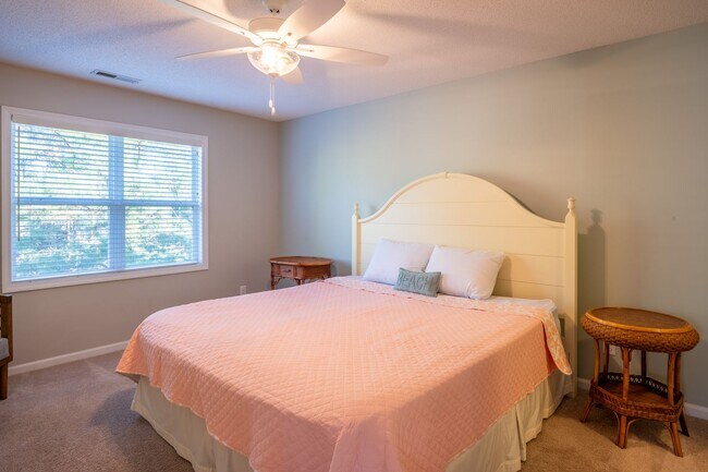 Building Photo - APARTMENT PERFECTLY LOCATED IN ST. JAMES PLANTATION