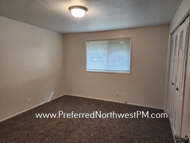 Building Photo - 5180 Trevon St