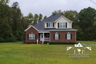 Building Photo - Tranquil Expanse : 4BR | 2.5 BA , House in Moncks Corner