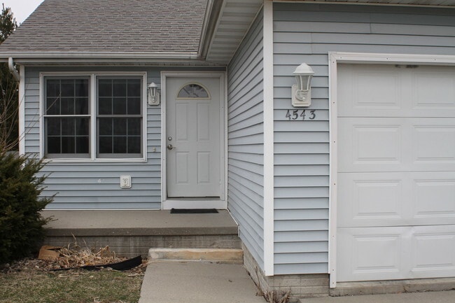 Building Photo - 4543 Twain Cir