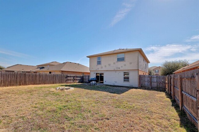 Building Photo - 120 Mallard Ln
