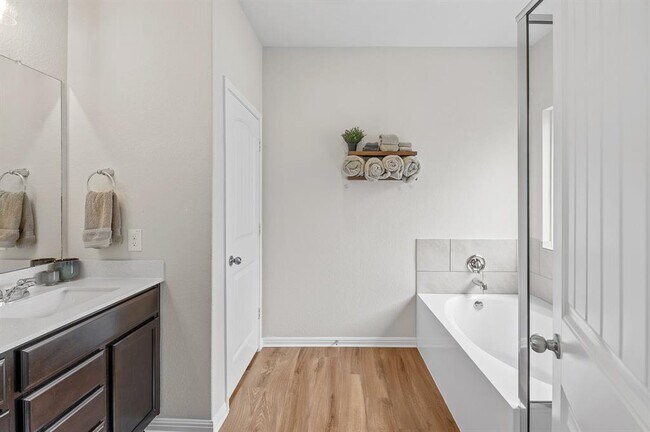 Building Photo - 4348 Rockbrook Farms Ln