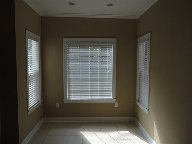 Building Photo - 131 W Chinaberry Ct