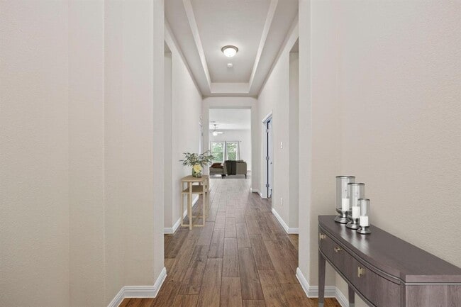 Building Photo - 131 Mount Ellen St