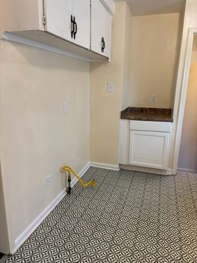 Building Photo - 19449 W Chicago