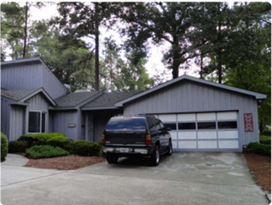 Front View of one-level condo - 3216 Summerchase Cir