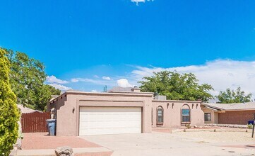 Building Photo - Lovely 4 bedroom in West Side El Paso!!