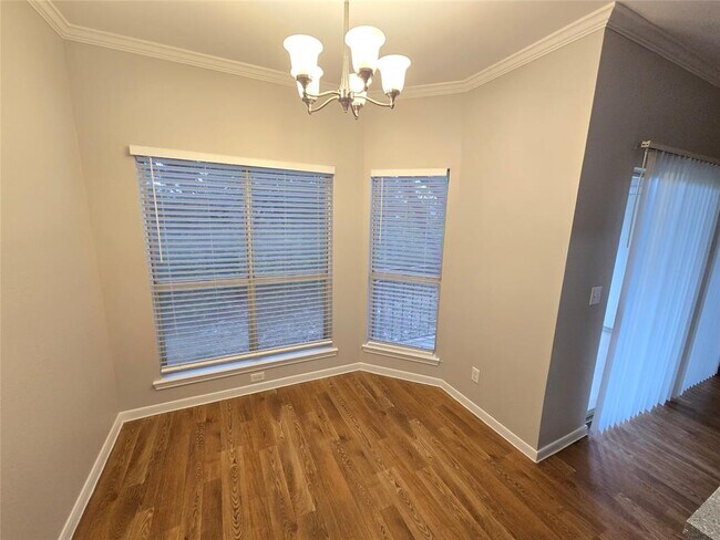 Building Photo - 6000 Shepherd Mountain Cove