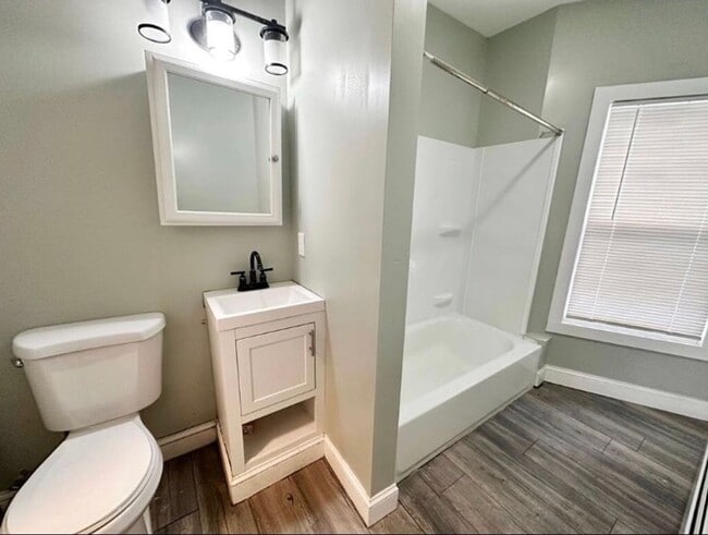 Building Photo - 130 South St