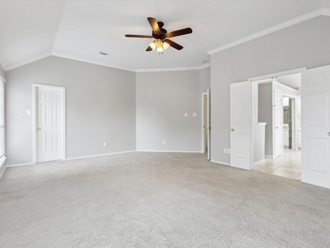Building Photo - 205 Bayou Ct
