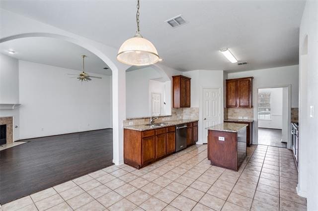 Building Photo - 1617 Clarke Springs Dr